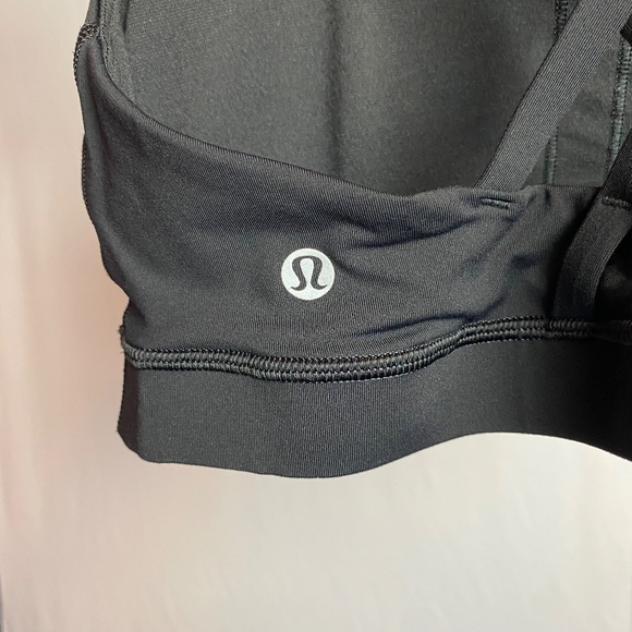 Lululemon Womenʻs Black Long Line Energy Training and Yoga Bra Size 8 - Picture 4 of 5